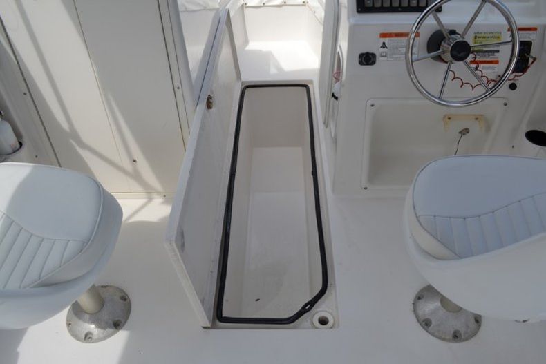 Thumbnail 69 for Used 2005 Seaswirl 2101 Dual Console OB boat for sale in West Palm Beach, FL