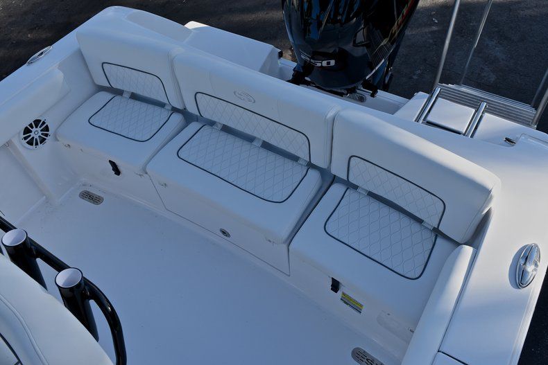 Thumbnail 9 for New 2018 Sportsman Heritage 231 Center Console boat for sale in West Palm Beach, FL