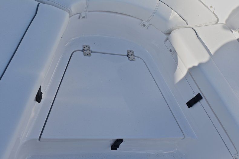 Thumbnail 37 for New 2018 Sportsman Heritage 231 Center Console boat for sale in West Palm Beach, FL