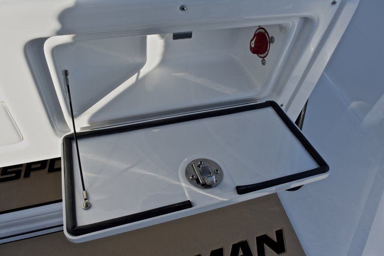 Thumbnail 34 for New 2018 Sportsman Heritage 231 Center Console boat for sale in West Palm Beach, FL