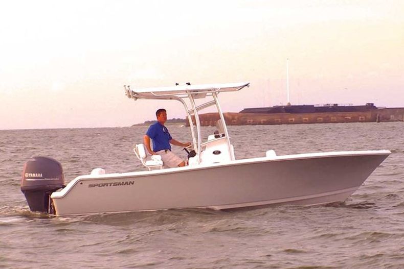 Thumbnail 1 for New 2015 Sportsman Heritage 211 Center Console boat for sale in West Palm Beach, FL