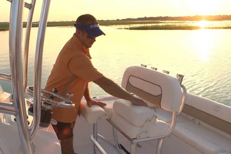 Thumbnail 12 for New 2015 Sportsman Heritage 211 Center Console boat for sale in West Palm Beach, FL