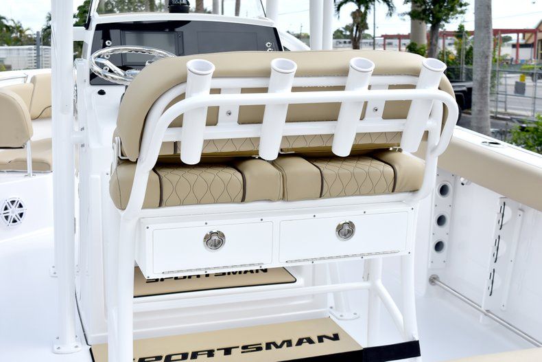 Thumbnail 20 for New 2019 Sportsman Heritage 231 Center Console boat for sale in West Palm Beach, FL