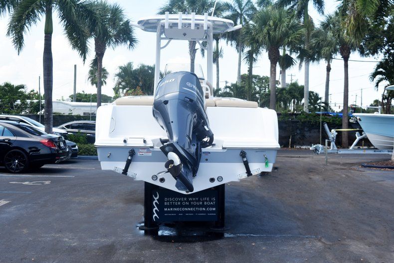 Thumbnail 6 for New 2019 Sportsman Heritage 231 Center Console boat for sale in Fort Lauderdale, FL