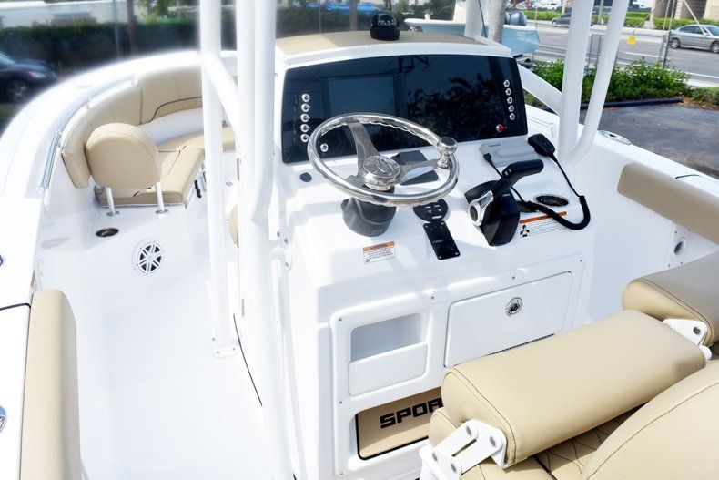 Thumbnail 25 for New 2019 Sportsman Heritage 231 Center Console boat for sale in Fort Lauderdale, FL