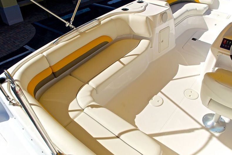 Thumbnail 20 for New 2013 Hurricane SunDeck Sport SS 188 OB boat for sale in West Palm Beach, FL