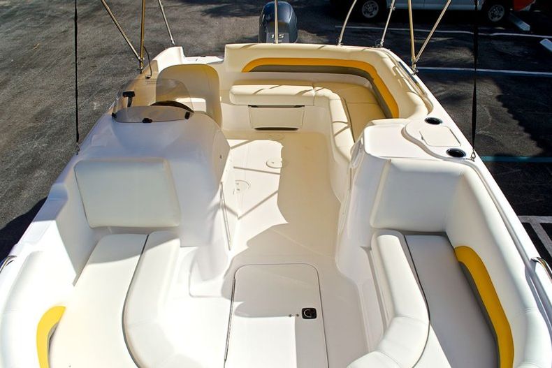 Thumbnail 42 for New 2013 Hurricane SunDeck Sport SS 188 OB boat for sale in West Palm Beach, FL