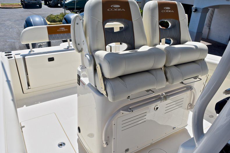 Thumbnail 29 for New 2018 Cobia 277 Center Console boat for sale in West Palm Beach, FL