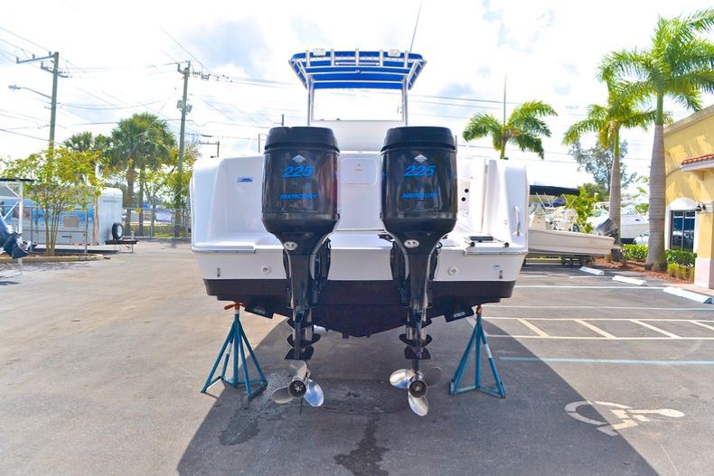 Thumbnail 8 for Used 2004 Pro-Line 30 Sport Center Console boat for sale in West Palm Beach, FL