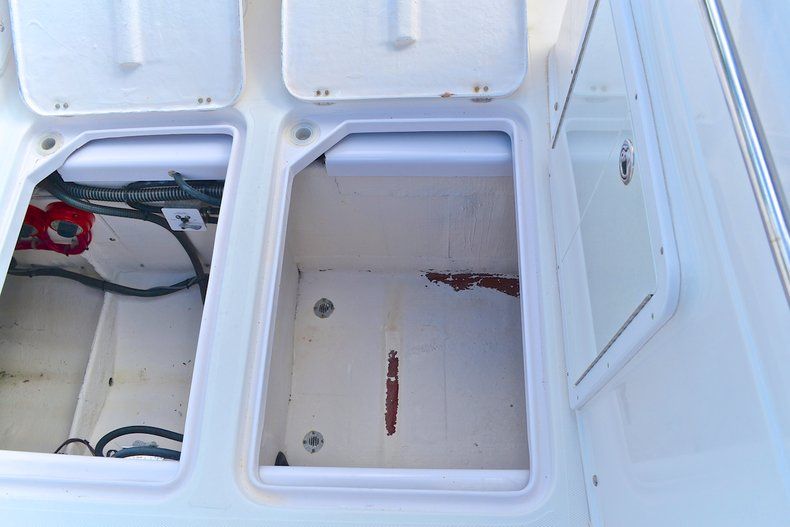 Thumbnail 38 for Used 2004 Pro-Line 30 Sport Center Console boat for sale in West Palm Beach, FL