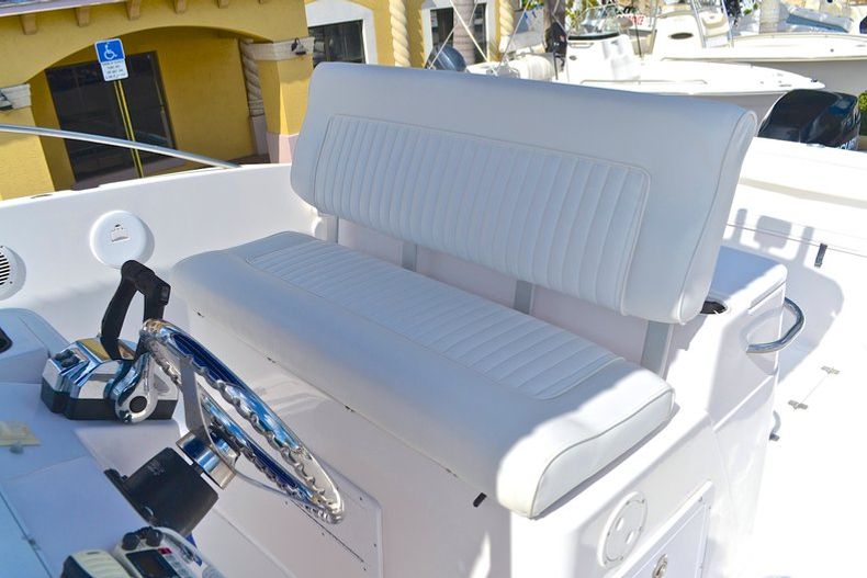 Thumbnail 53 for Used 2004 Pro-Line 30 Sport Center Console boat for sale in West Palm Beach, FL