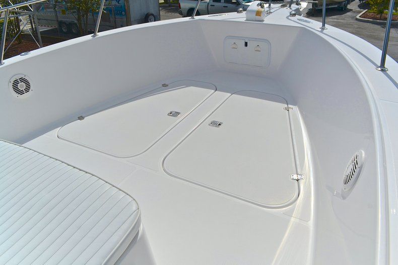 Thumbnail 89 for Used 2004 Pro-Line 30 Sport Center Console boat for sale in West Palm Beach, FL