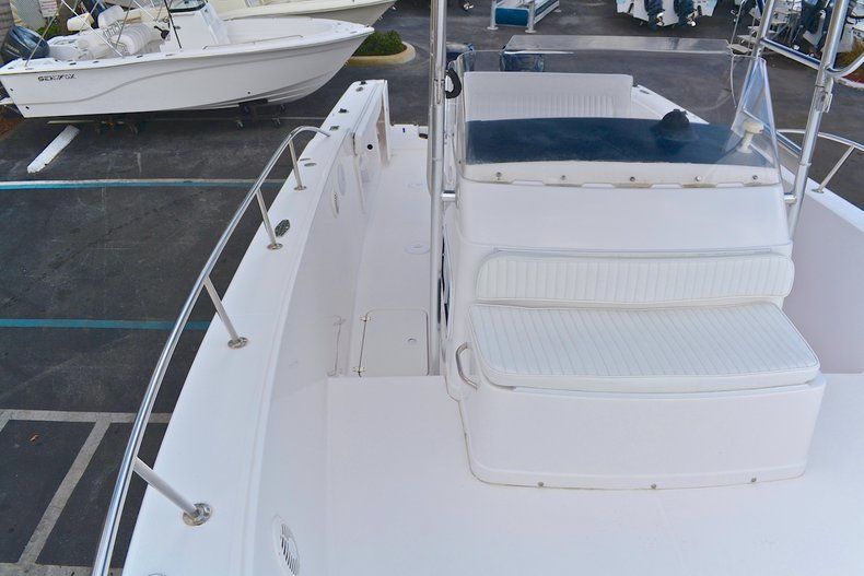 Thumbnail 102 for Used 2004 Pro-Line 30 Sport Center Console boat for sale in West Palm Beach, FL
