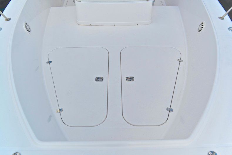 Thumbnail 96 for Used 2004 Pro-Line 30 Sport Center Console boat for sale in West Palm Beach, FL
