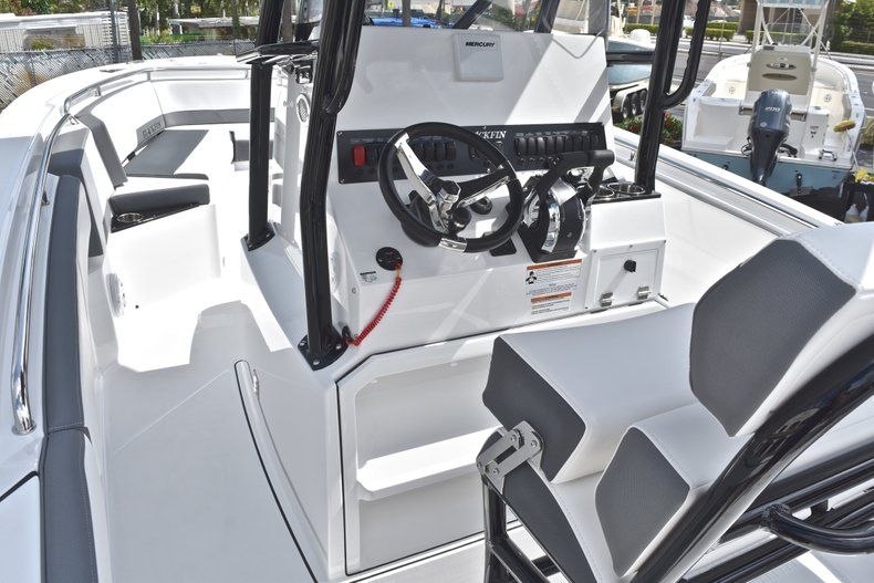 Thumbnail 30 for New 2018 Blackfin 242CC Center Console boat for sale in West Palm Beach, FL