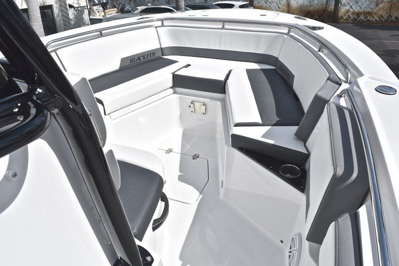 Thumbnail 43 for New 2018 Blackfin 242CC Center Console boat for sale in West Palm Beach, FL