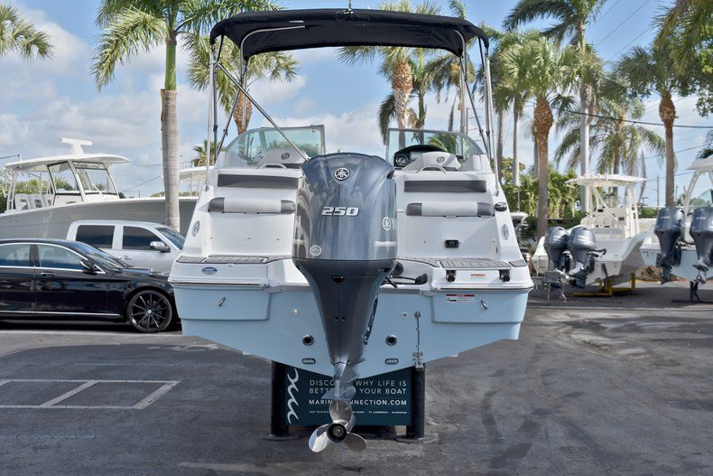 Thumbnail 6 for New 2018 Hurricane SunDeck SD 2486 OB boat for sale in Fort Lauderdale, FL
