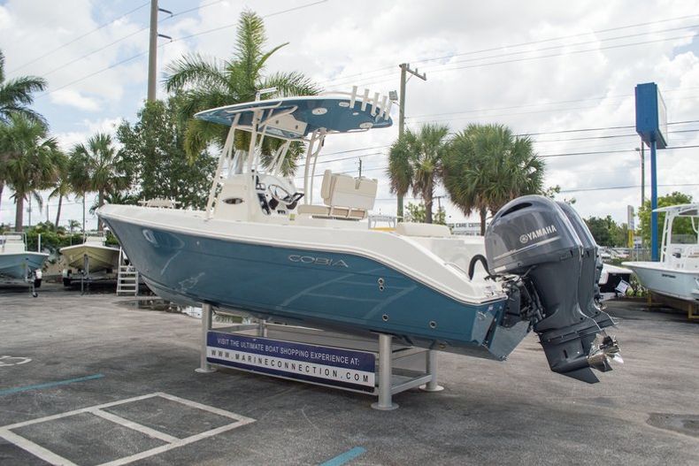 Thumbnail 4 for New 2014 Cobia 256 Center Console boat for sale in West Palm Beach, FL