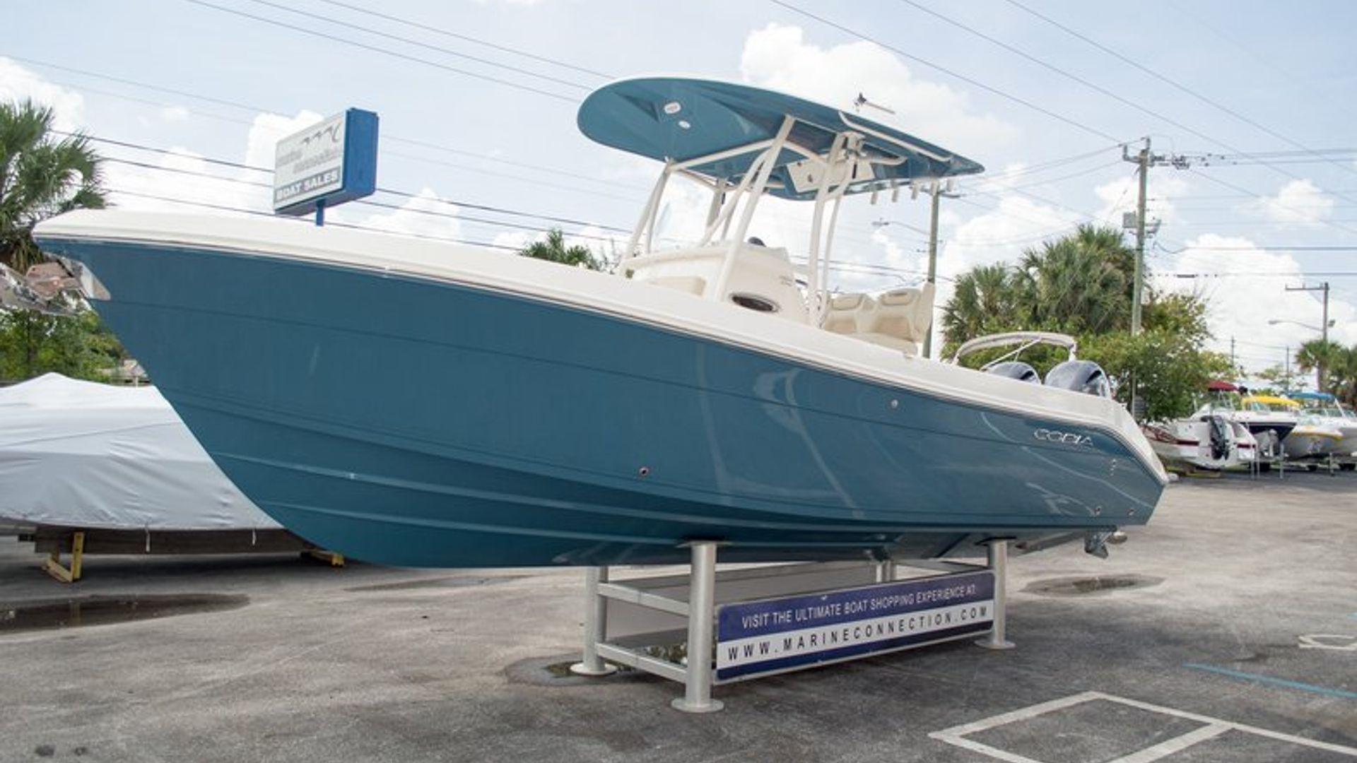 New 2014 Cobia 256 Center Console #K051 image 3