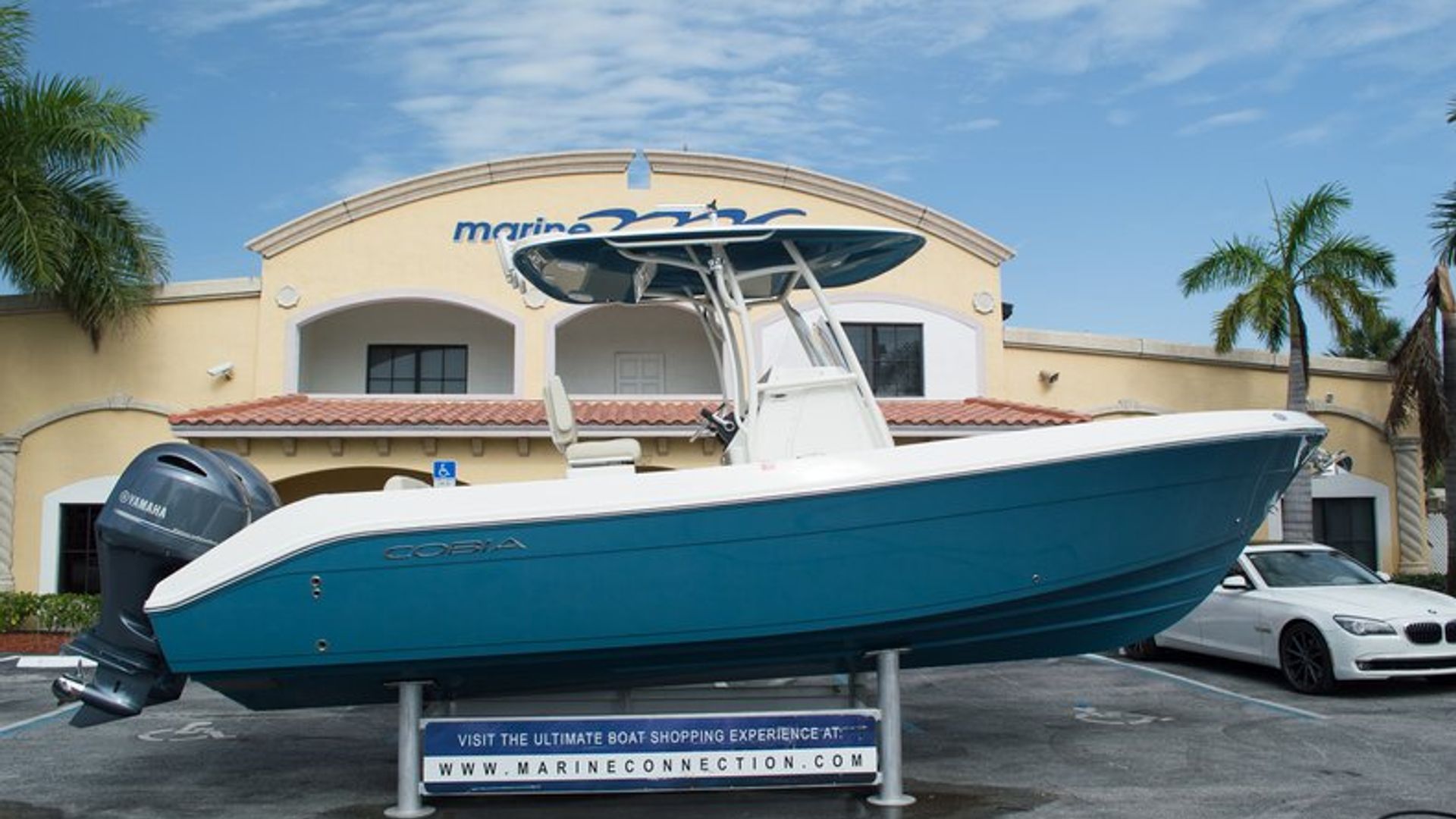 New 2014 Cobia 256 Center Console #K051 image 1