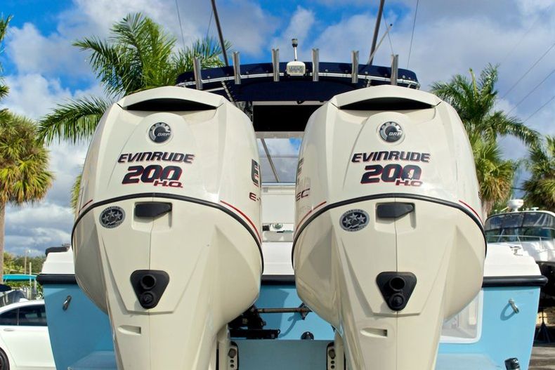 Thumbnail 20 for Used 2006 Bluewater 2550 Center Console boat for sale in West Palm Beach, FL