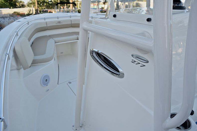 Thumbnail 45 for New 2018 Cobia 277 Center Console boat for sale in Miami, FL
