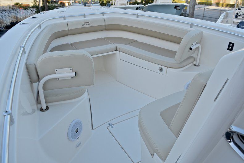 Thumbnail 47 for New 2018 Cobia 277 Center Console boat for sale in Miami, FL