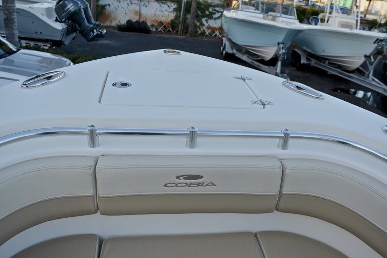 Thumbnail 60 for New 2018 Cobia 277 Center Console boat for sale in Miami, FL