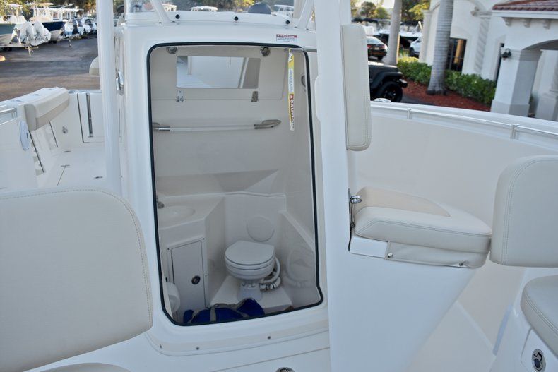 Thumbnail 50 for New 2018 Cobia 277 Center Console boat for sale in Miami, FL