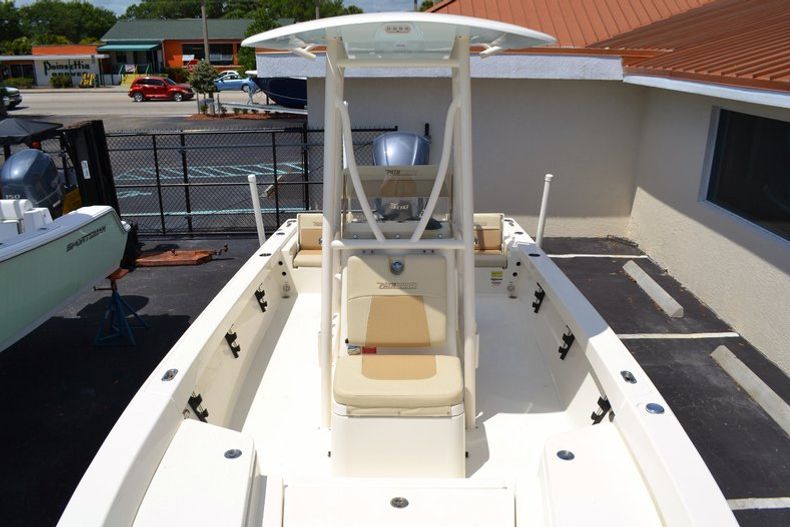 Thumbnail 13 for New 2015 Pathfinder 2400 TRS Bay Boat boat for sale in Vero Beach, FL