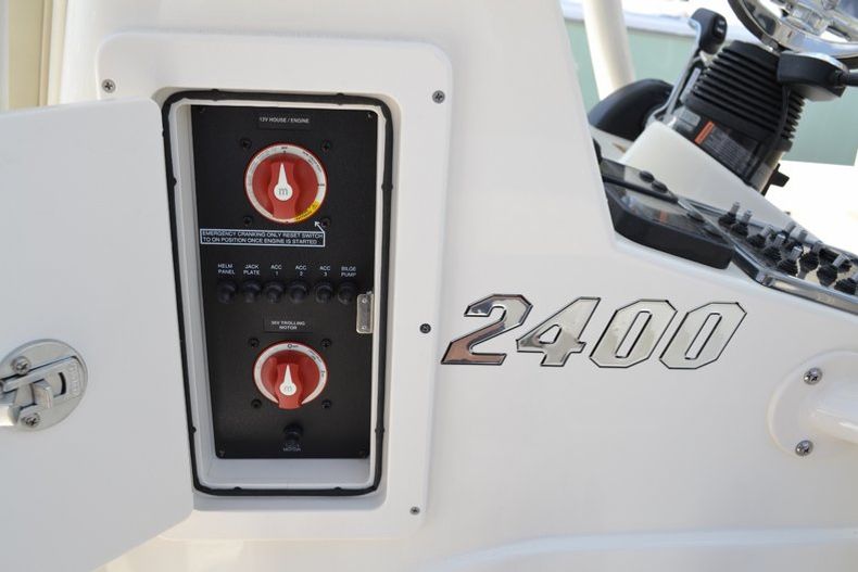 Thumbnail 24 for New 2015 Pathfinder 2400 TRS Bay Boat boat for sale in Vero Beach, FL