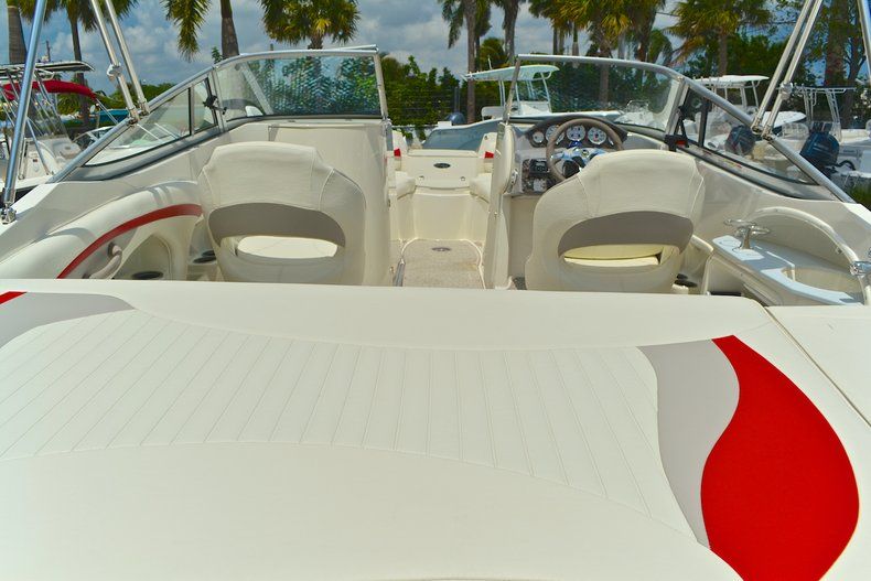 Thumbnail 32 for New 2013 Stingray 215 LR Bowrider boat for sale in West Palm Beach, FL