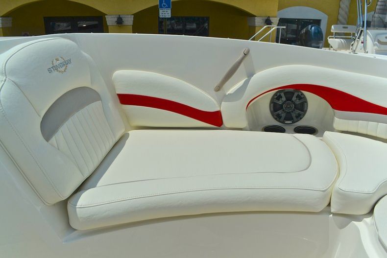 Thumbnail 80 for New 2013 Stingray 215 LR Bowrider boat for sale in West Palm Beach, FL