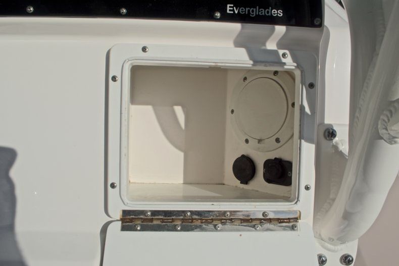 Thumbnail 35 for Used 2014 Everglades 243 Center Console boat for sale in West Palm Beach, FL