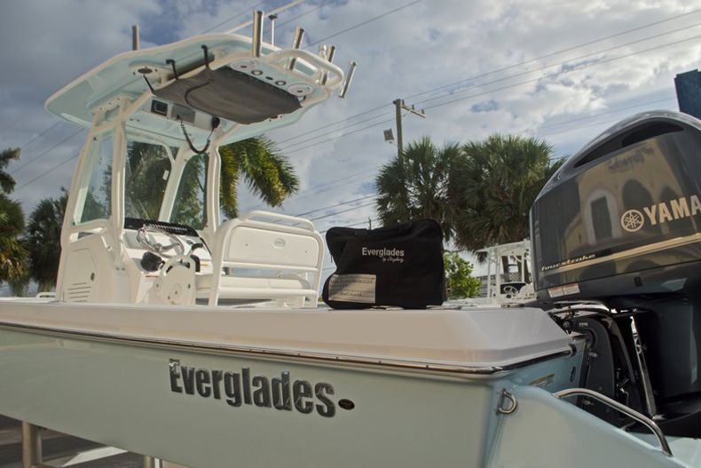 Thumbnail 7 for Used 2014 Everglades 243 Center Console boat for sale in West Palm Beach, FL