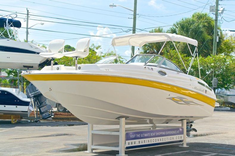 Thumbnail 3 for Used 2008 Mariah DX213 Deck Boat boat for sale in West Palm Beach, FL