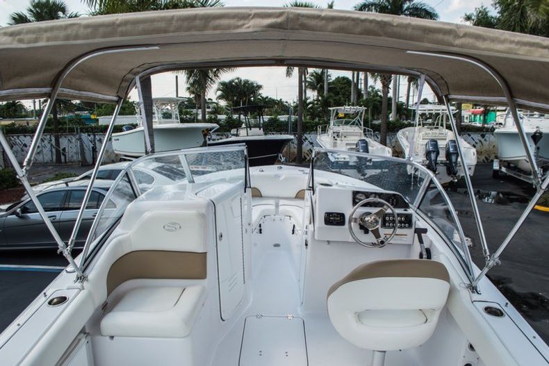 Thumbnail 8 for New 2014 Sportsman Discovery 210 Dual Console boat for sale in West Palm Beach, FL
