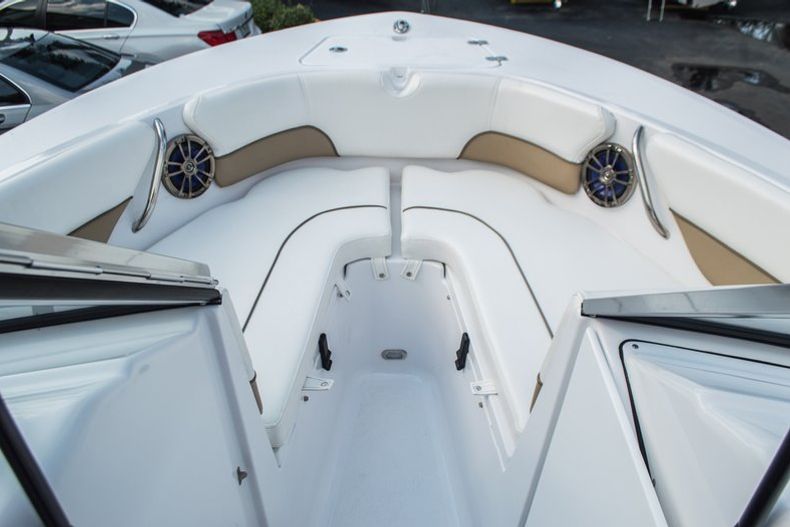 Thumbnail 14 for New 2014 Sportsman Discovery 210 Dual Console boat for sale in West Palm Beach, FL