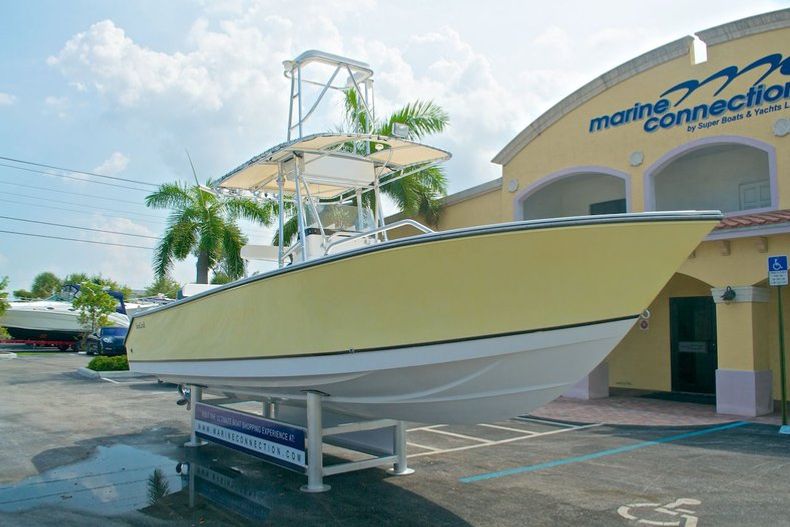 Thumbnail 1 for Used 2000 SeaCraft SC 25 Open Fisherman boat for sale in West Palm Beach, FL