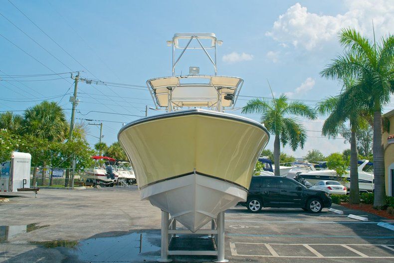 Thumbnail 2 for Used 2000 SeaCraft SC 25 Open Fisherman boat for sale in West Palm Beach, FL