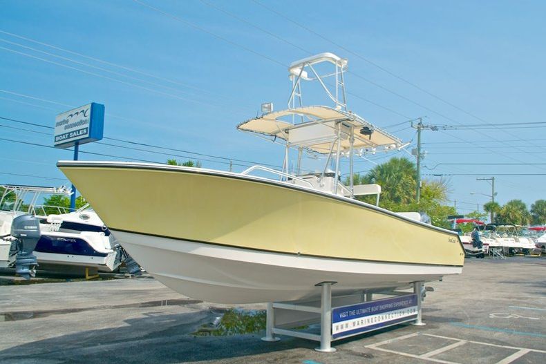 Thumbnail 3 for Used 2000 SeaCraft SC 25 Open Fisherman boat for sale in West Palm Beach, FL