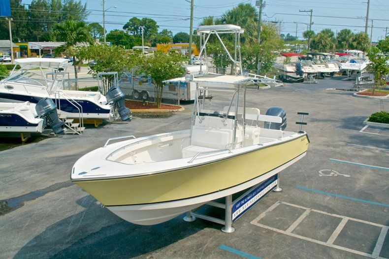 Thumbnail 64 for Used 2000 SeaCraft SC 25 Open Fisherman boat for sale in West Palm Beach, FL