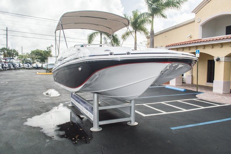 Thumbnail 2 for New 2015 Hurricane SunDeck Sport SS 188 OB boat for sale in West Palm Beach, FL
