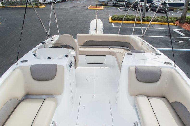 Thumbnail 40 for New 2015 Hurricane SunDeck Sport SS 188 OB boat for sale in West Palm Beach, FL
