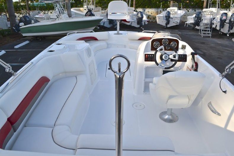 Image 28 for 2013 Hurricane SunDeck Sport SS 188 OB in West Palm Beach, FL