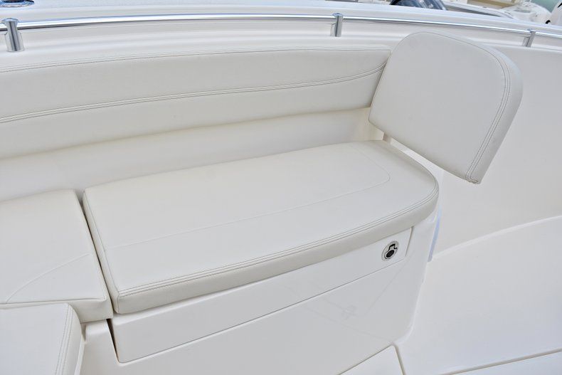 Thumbnail 34 for New 2018 Cobia 277 Center Console boat for sale in West Palm Beach, FL