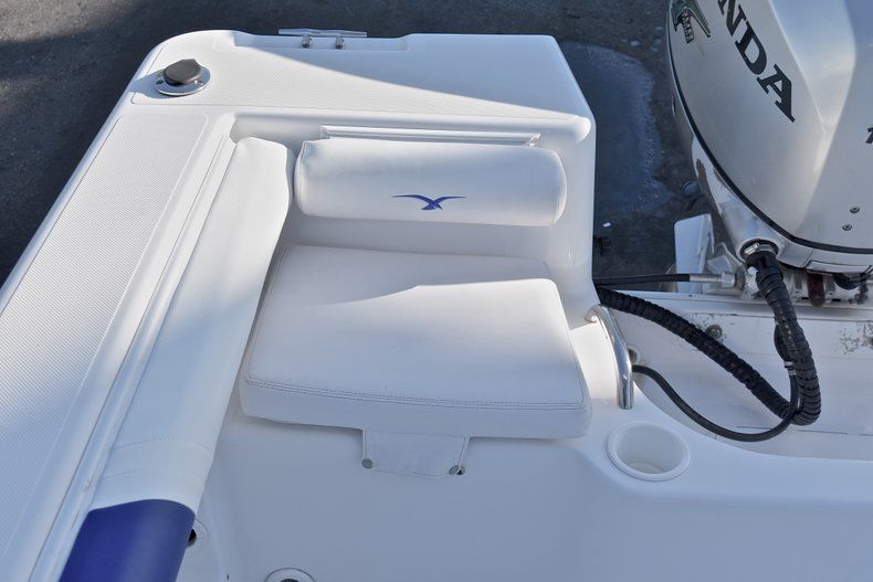 Thumbnail 11 for Used 2006 Pro-Line 21 Sport boat for sale in West Palm Beach, FL