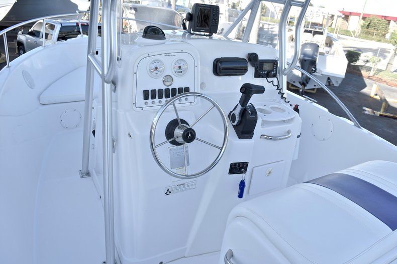 Thumbnail 25 for Used 2006 Pro-Line 21 Sport boat for sale in West Palm Beach, FL