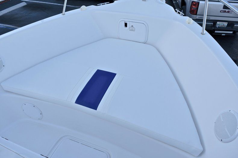 Thumbnail 40 for Used 2006 Pro-Line 21 Sport boat for sale in West Palm Beach, FL