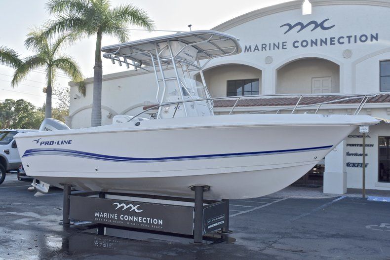 Thumbnail 1 for Used 2006 Pro-Line 21 Sport boat for sale in West Palm Beach, FL